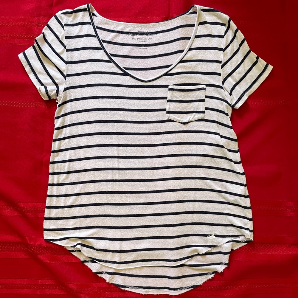 Small casual striped tee from Hollister